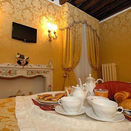 Residenza La Loggia Bed and Breakfast Venecia Exterior foto