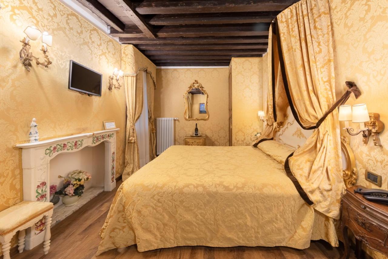 Residenza La Loggia Bed and Breakfast Venecia Exterior foto