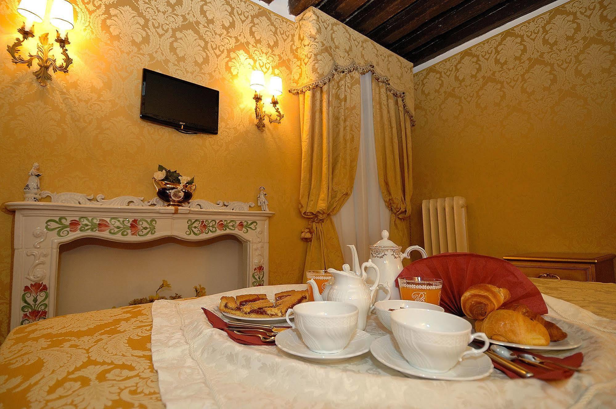 Residenza La Loggia Bed and Breakfast Venecia Exterior foto